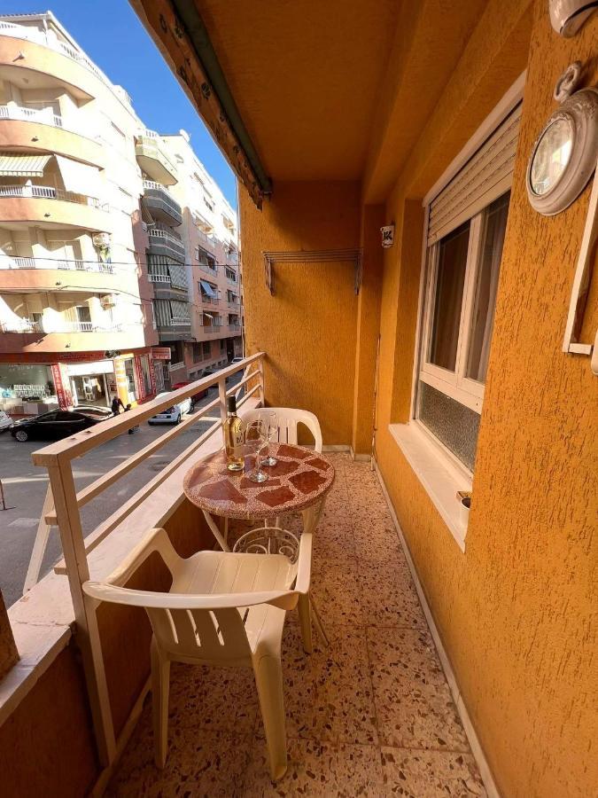 Uroczy Apartament Przy Playa De Los Locos Торевьиа Экстерьер фото